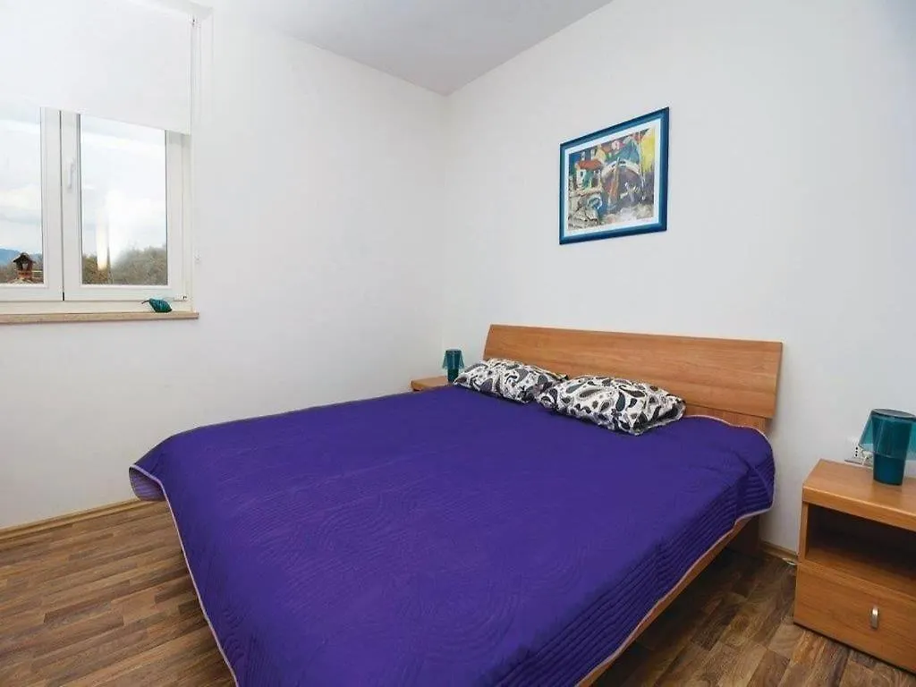 Apartments Grzic Porozina Croatia