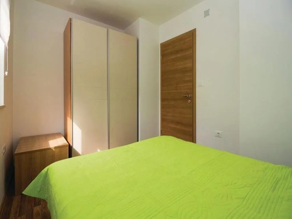 Apartments Grzic Porozina